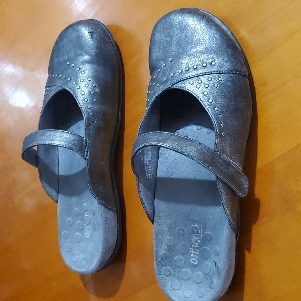 Orthaheel Airlie Slip on Stud Mules Size 11